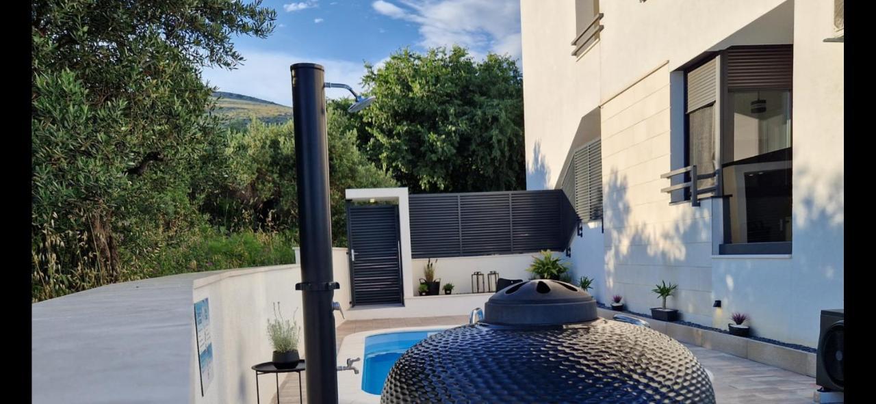 Apartman Marcelina 1 With Private Pool Trogir Luaran gambar